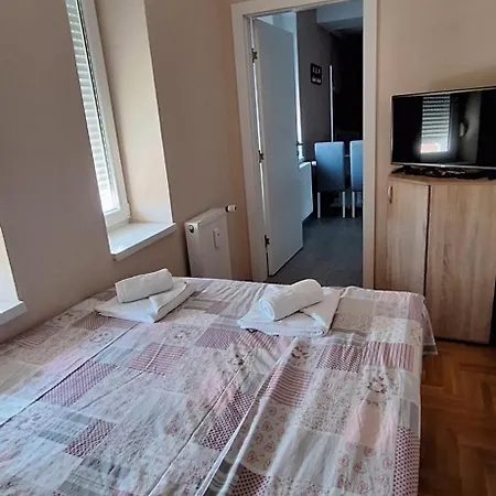 Lux Sanja 2 Apartment Subotica